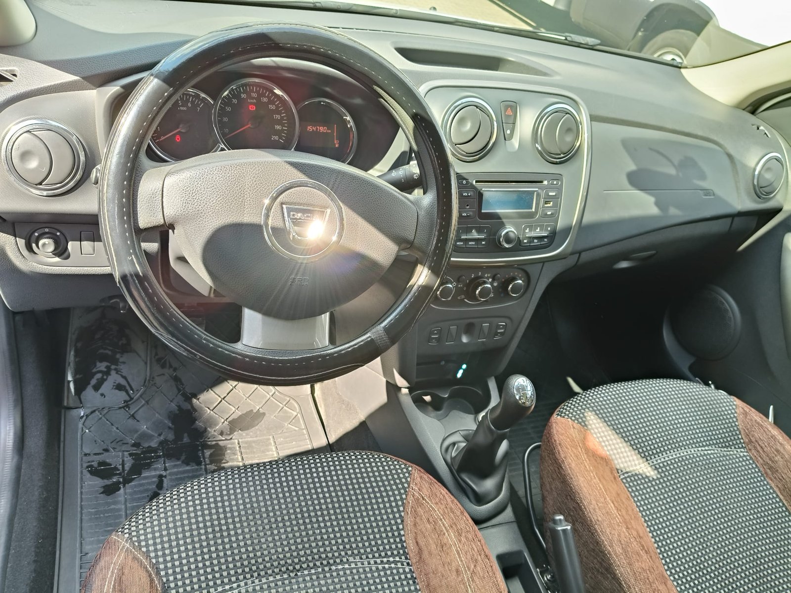 dacia logan (copy)